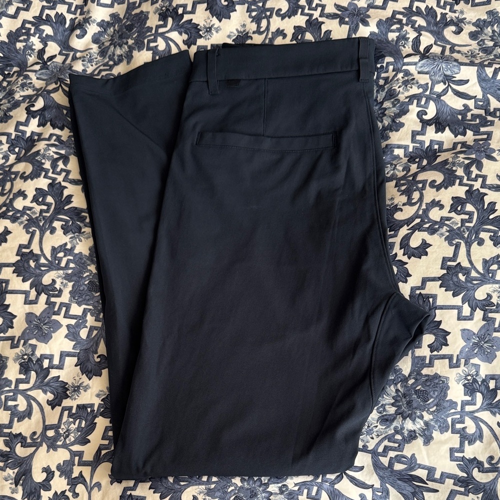 Lululemon ABC Slim Fit Trouser Navy Blue 32”